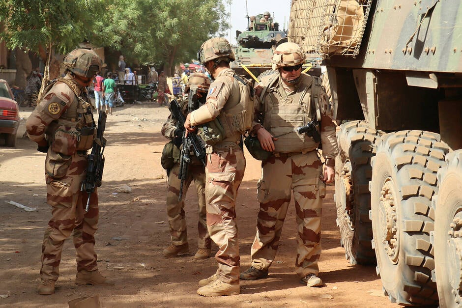 El convoy militar varado en el Sahel atestigua el fracaso total de la presencia francesa