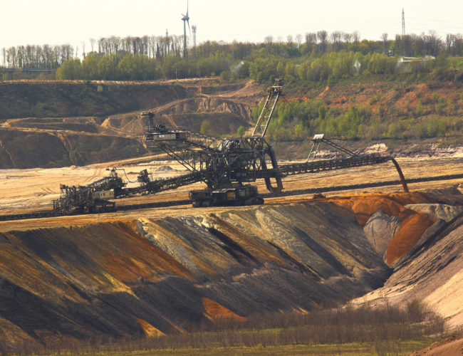 Minerales de Tierras Raras: La Nueva Carrera Geopolítica que Redefinirá el Futuro Tecnológico y Económico Global