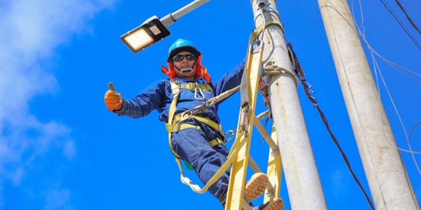 Conectando con un Futuro Energéticamente Eficiente: El Papel Crucial de la Ingeniería Eléctrica en la Transición Global hacia la Neutralidad de Carbono