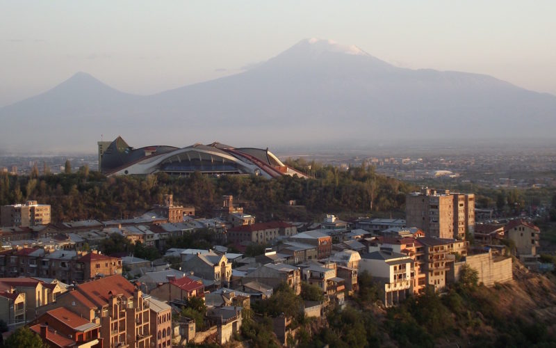 Armenia entre dos mundos: el dilema geopolítico de una nación atrapada entre Rusia y Occidente