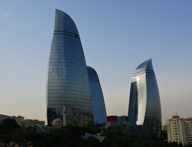 Azerbaiyán como eje geopolítico entre la Franja y la Ruta de China y la seguridad energética de Europa