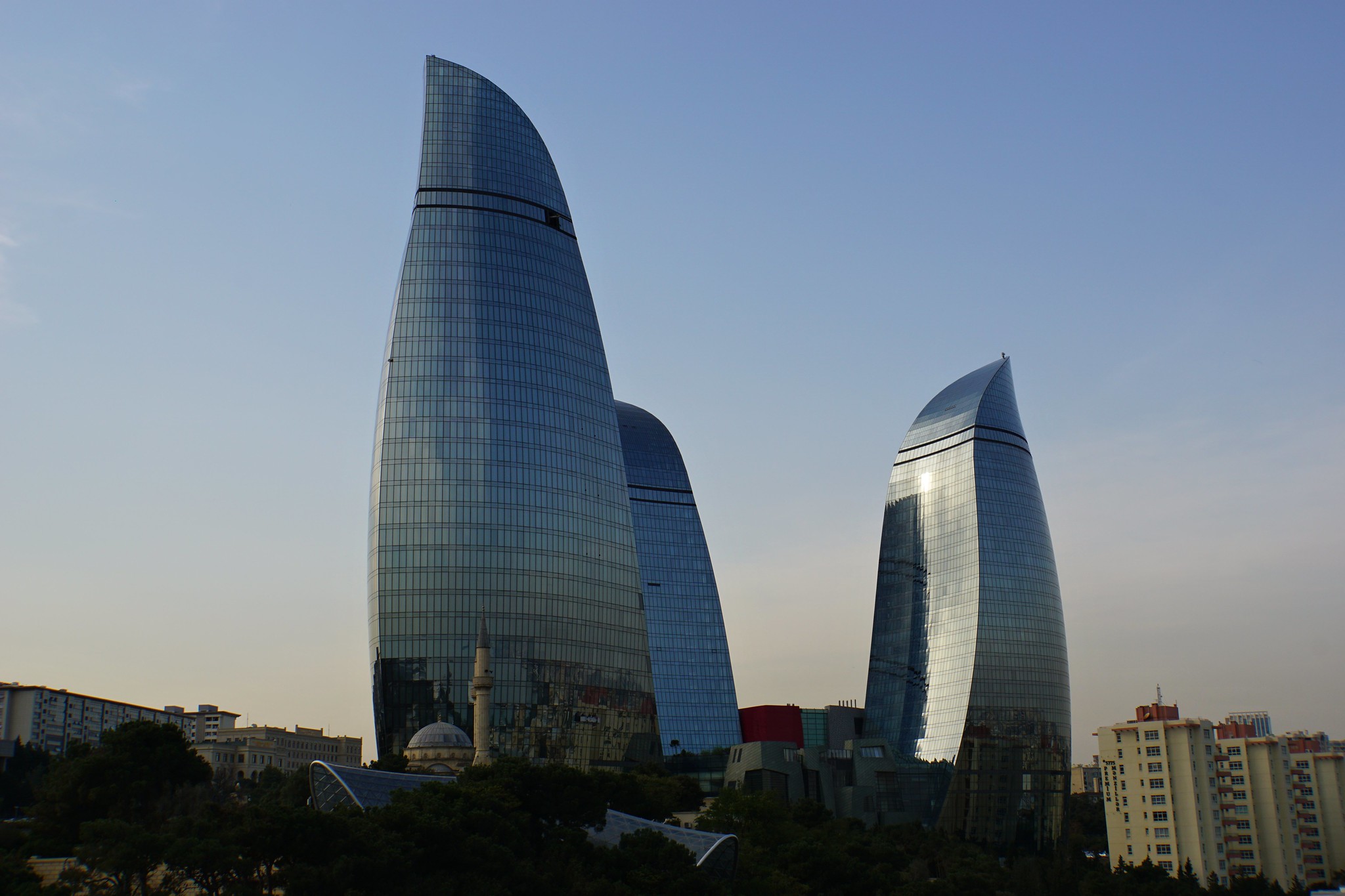 Azerbaiyán como eje geopolítico entre la Franja y la Ruta de China y la seguridad energética de Europa