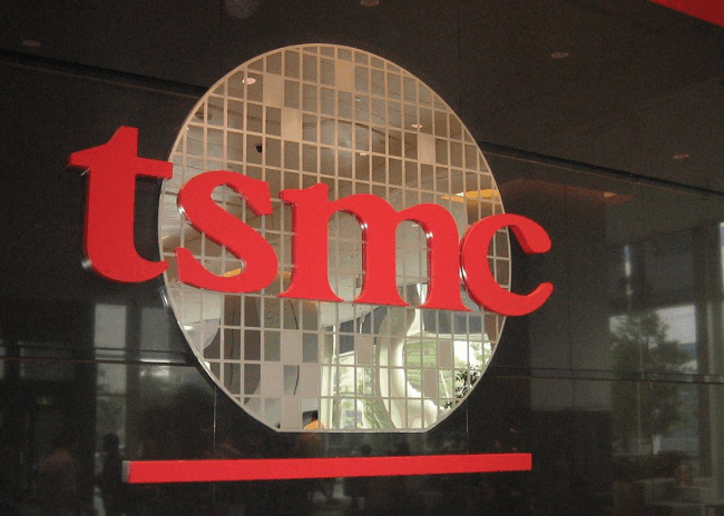 La Guerra Silenciosa de los Chips: Cómo el Acuerdo con TSMC Redibuja el Mapa Geopolítico y Tecnológico Global