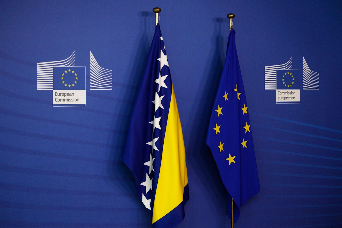 Bosnia y Herzegovina y el complejo trayecto hacia la Unión Europea: implicaciones geopolíticas y geoeconómicas en los Balcanes Occidentales