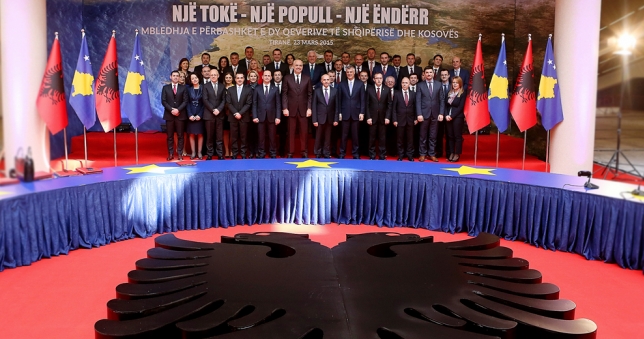 Albania y Kosovo ante la incertidumbre global: Una reconfiguración estratégica en la nueva era de transición del orden mundial