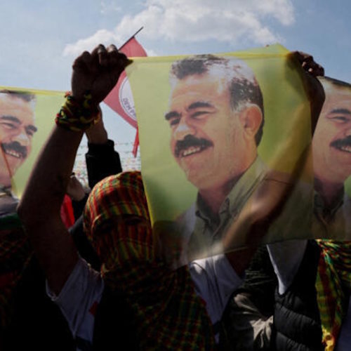 Un Momento Decisivo para la Cuestión Kurda: Disolución del PKK y Sus Implicaciones Geopolíticas 