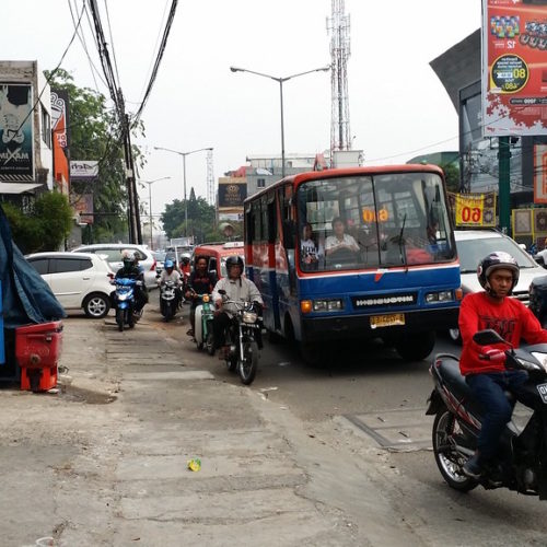 Movilidad Urbana en Indonesia: Entre la Tradición y la Innovación Tecnológica