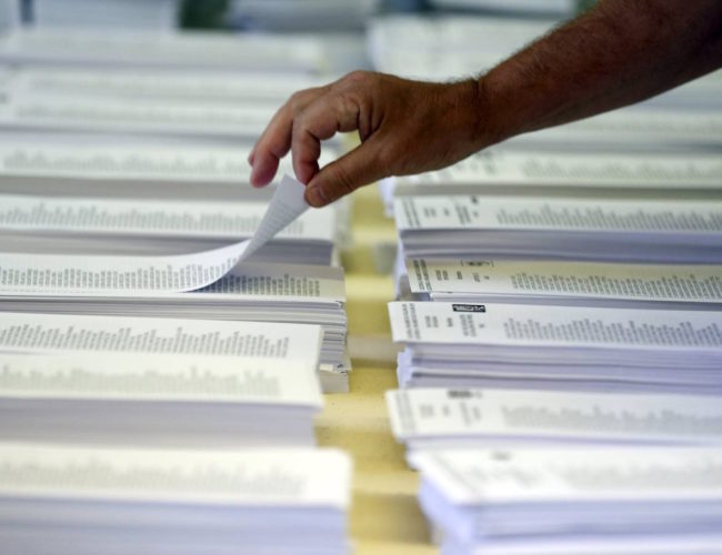 La Democracia Secuestrada: Cómo las Elecciones se Convirtieron en Campos de Batalla Geopolíticos