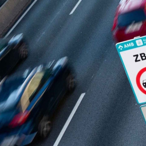 Ciudades sin humo: el avance global de las Zonas de Bajas y Cero Emisiones para transformar la movilidad y el aire urbano