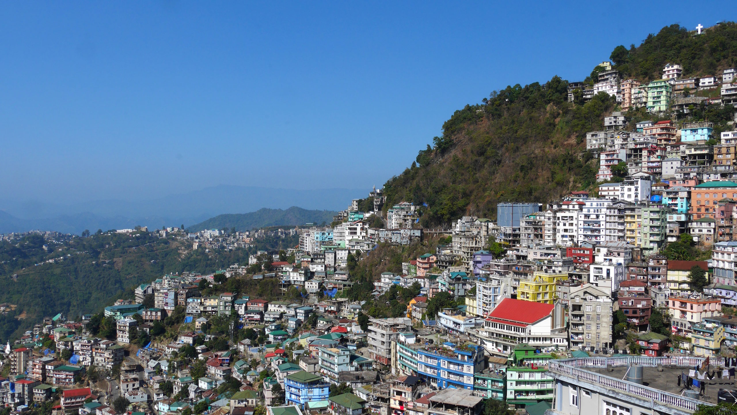 Aizawl: La ciudad que redefine lo indio — Una exploración de civismo, cultura y contradicción en el noreste de India
