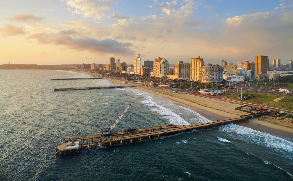 Gestión de extremos hídricos: Estrategias de resiliencia en ciudades sudafricanas ante crisis climáticas