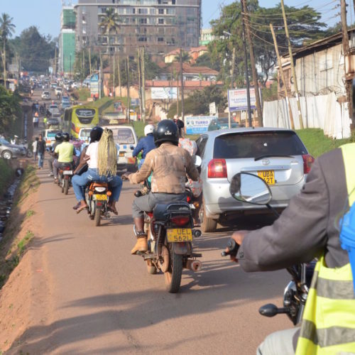 Plataformas digitales y seguridad vial en África: el caso de las mototaxis en Kampala