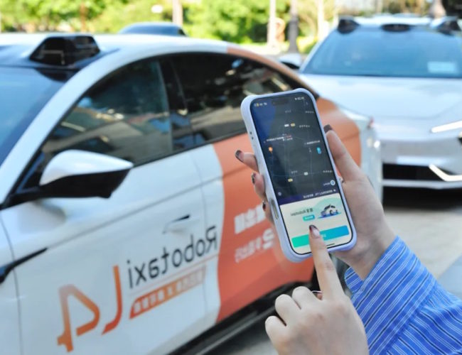 Zhiji Auto y el Avance de la Movilidad Autónoma en Shanghái: Innovación, Infraestructura y Transformación del Transporte Urbano y Turístico