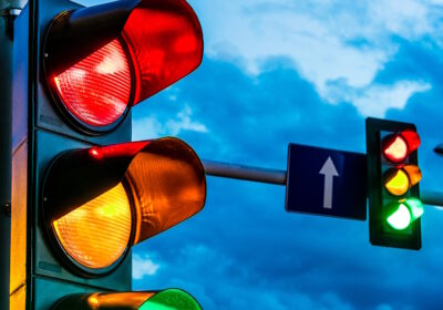 AI-Driven Traffic Lights: Reducing Congestion with Intelligent Algorithms