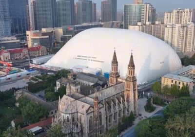 Why China Is Beginning to Cover Construction Sites with Giant Inflatable Domes
