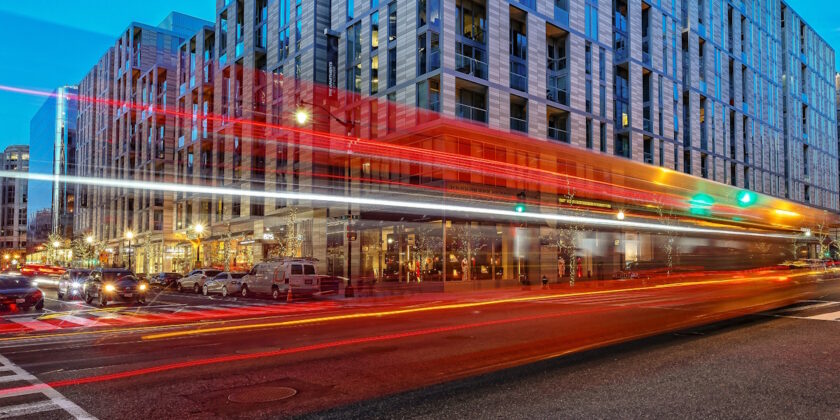The Role of Public Leadership in Urban Digital Transformation