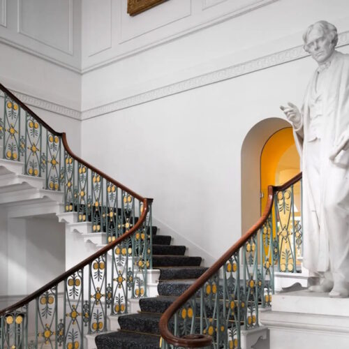 What Does an Institution Know That Nobody Knows?